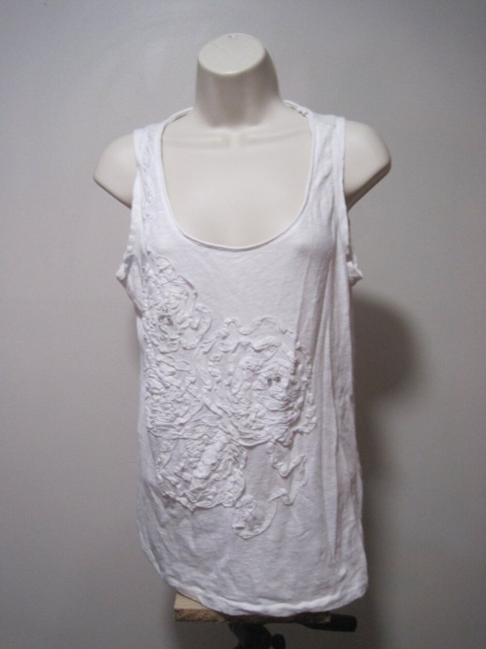 Maurices Tank Top, Women's Size Large, White, Floral, Sleeveless, Scoop Neck